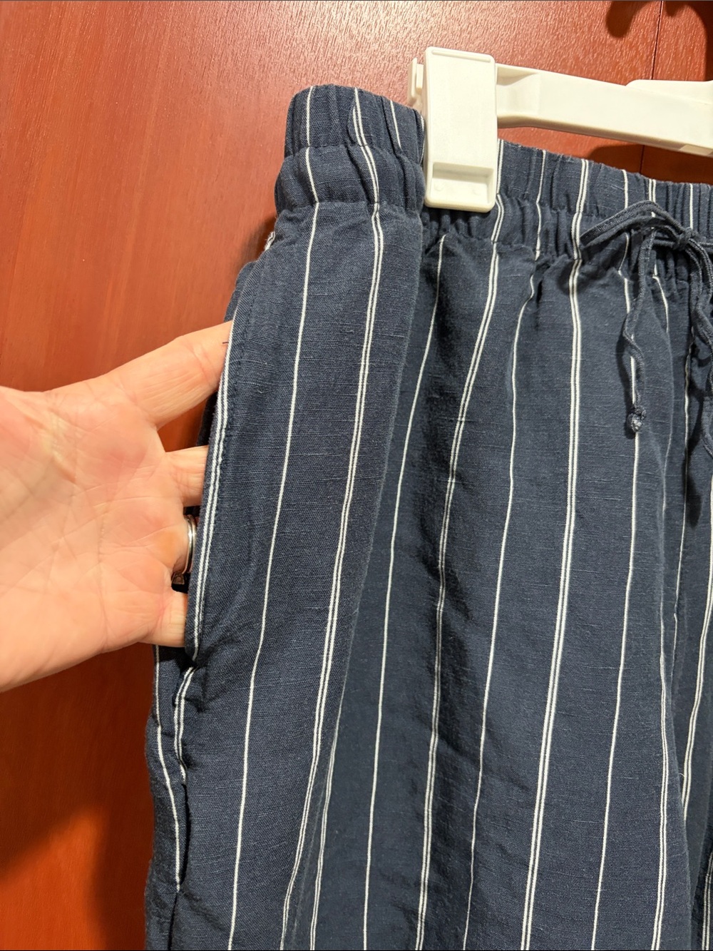 H&M Navy Blue Vertical Stripe Wide-Leg Drawstring Linen Blend Pants - Picture 2 of 9